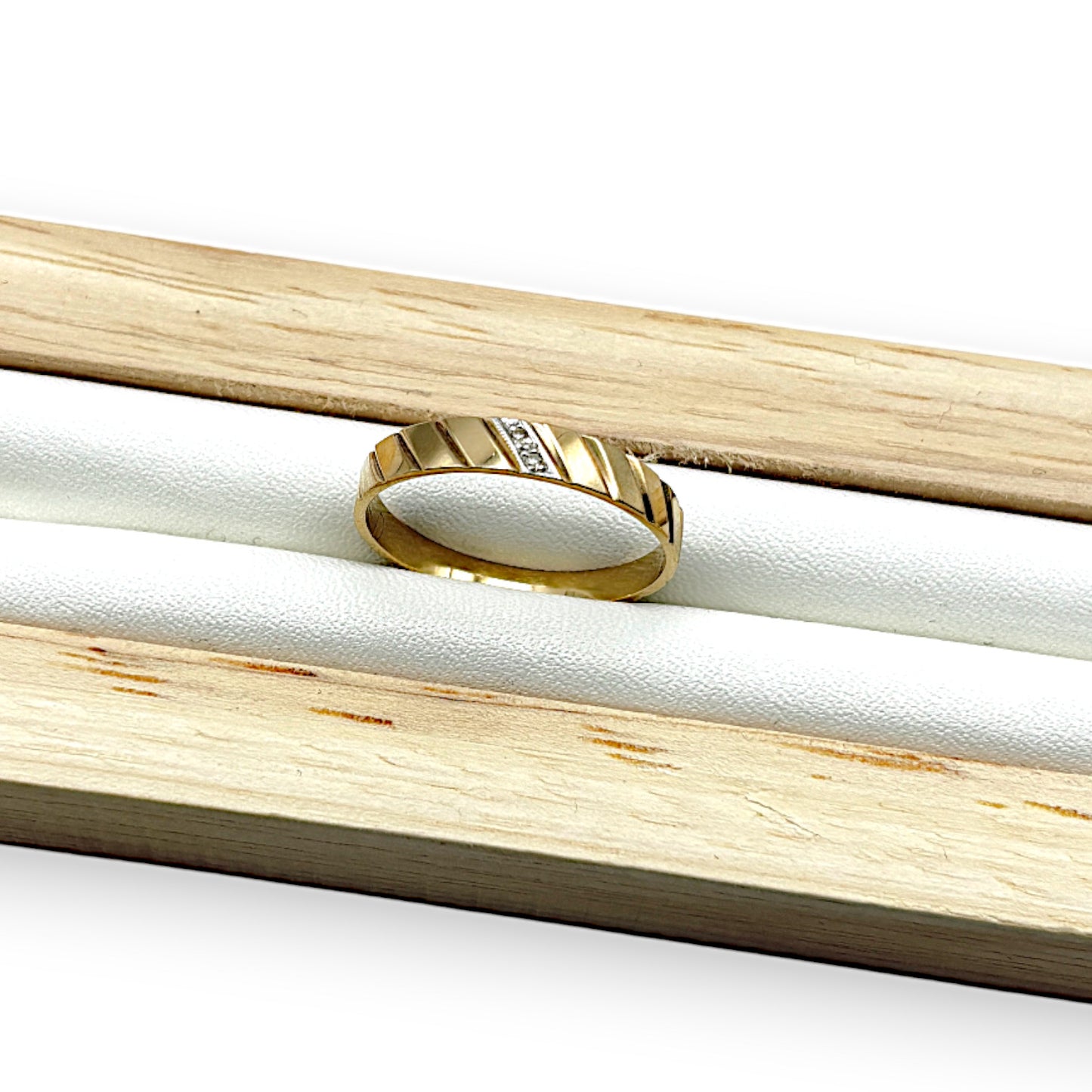 GOLD DEAL | 9ct Gold Solid Striped Band, Diamonds in White Gold Setting Size V-W