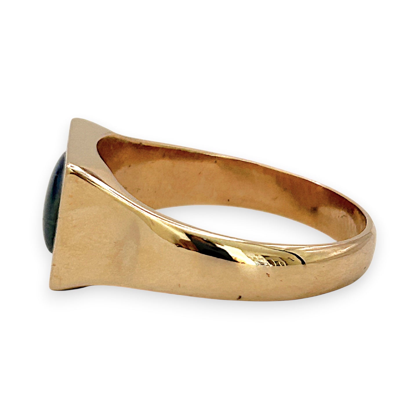 NZGD | 9ct Gold Ring - Eternal Mirage Signet Valuation $3,100
