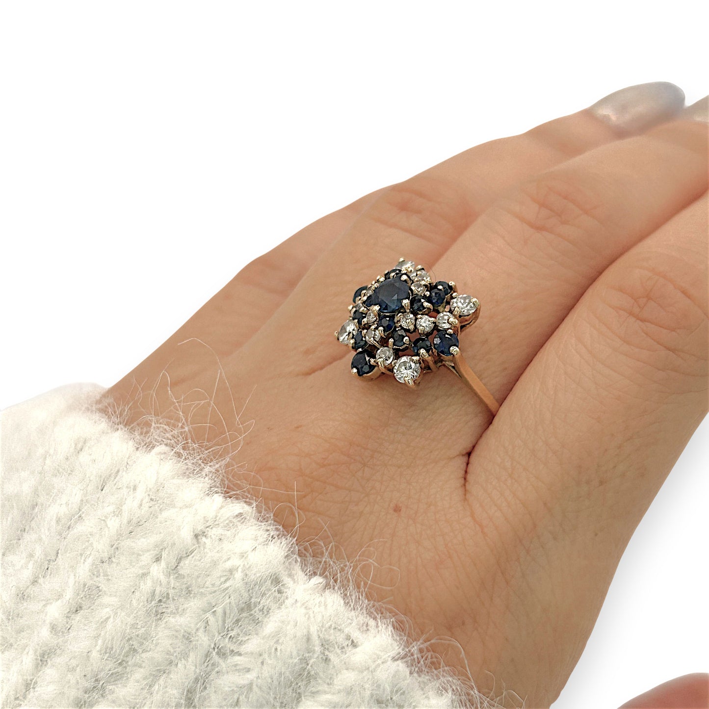 NZGD | 9ct Gold Midnight Starburst Sapphire Ring Valuation $2,800