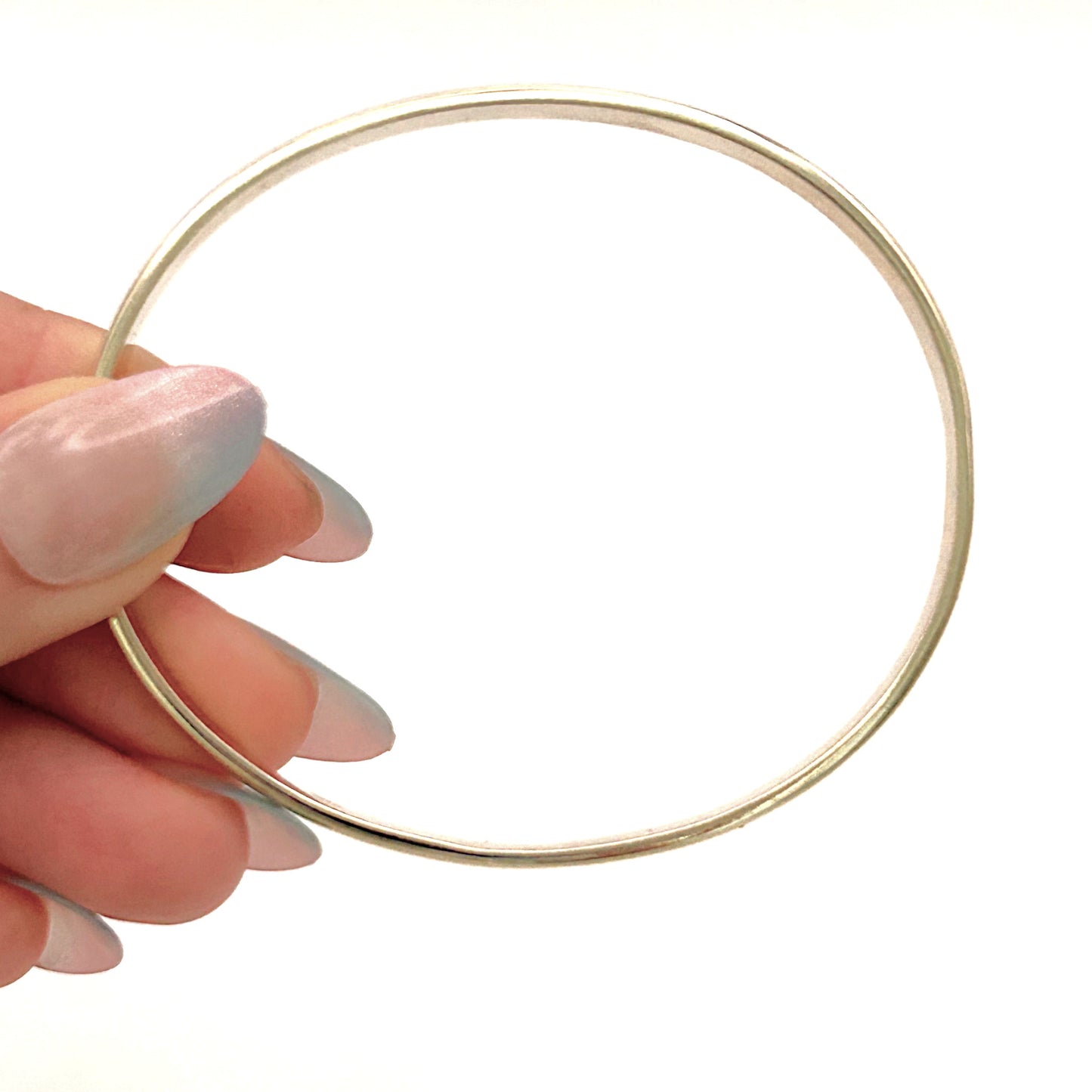 NZGD | 9ct Gold Eternal Elegance Oval Bangle 65.1mm