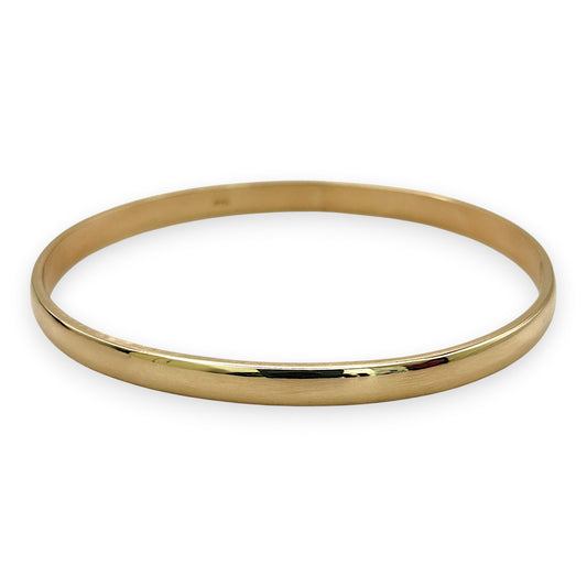 NZGD | 9ct Gold Eternal Elegance Oval Bangle 65.1mm