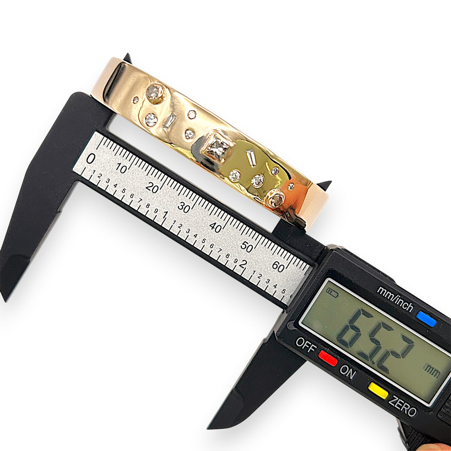 NZGD | 9ct Gold Empire Crest Solid Bangle Valuation $20,000