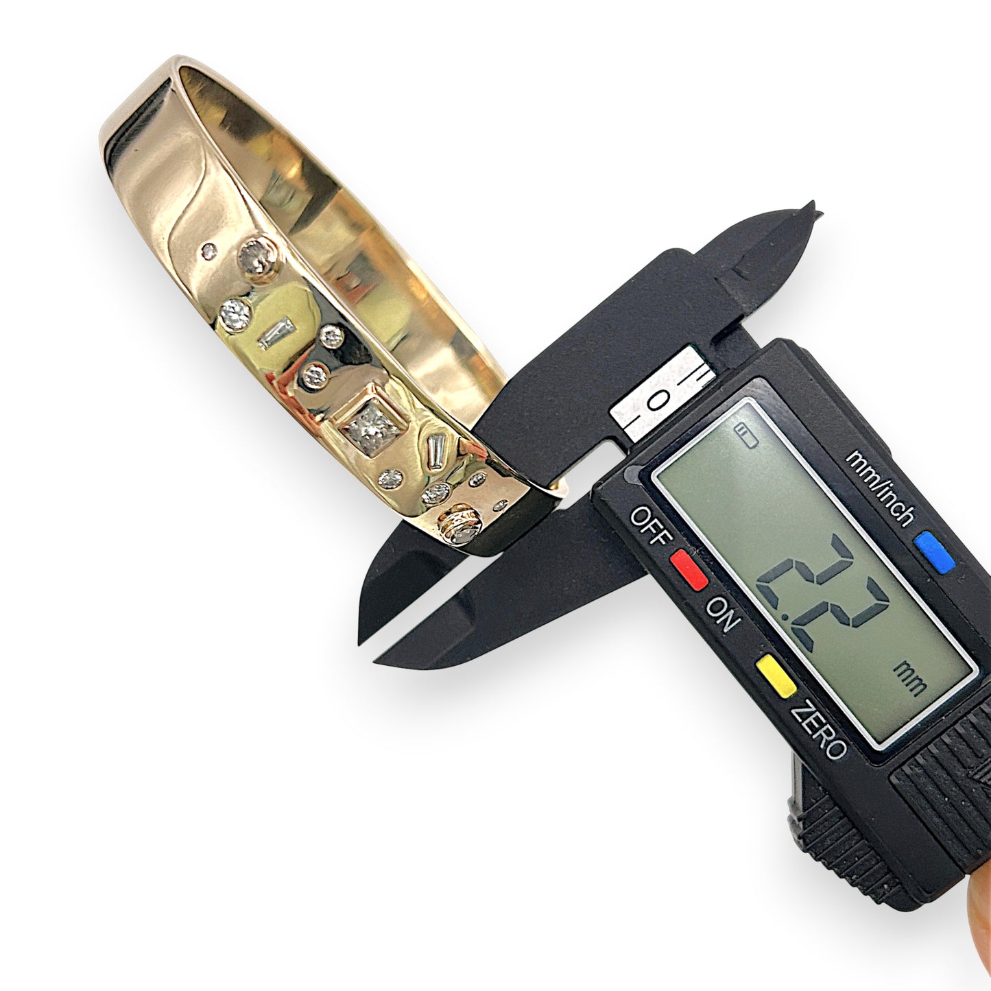 NZGD | 9ct Gold Empire Crest Solid Bangle Valuation $20,000