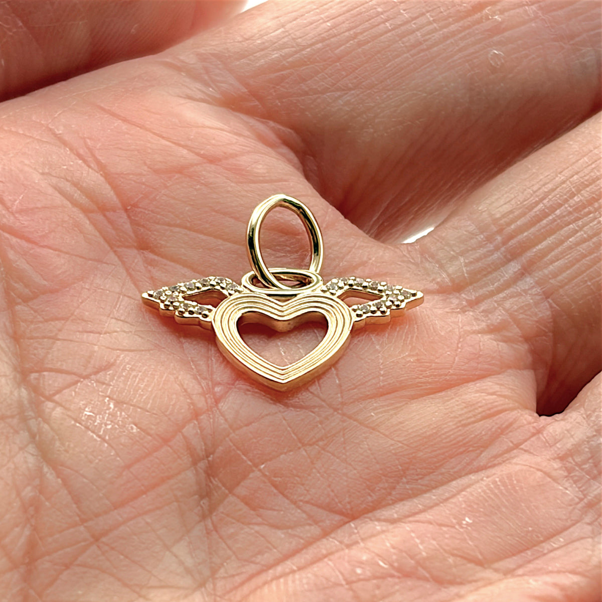 NZGD | 14ct Gold Angel Wings Heart Pendant 12.8mm