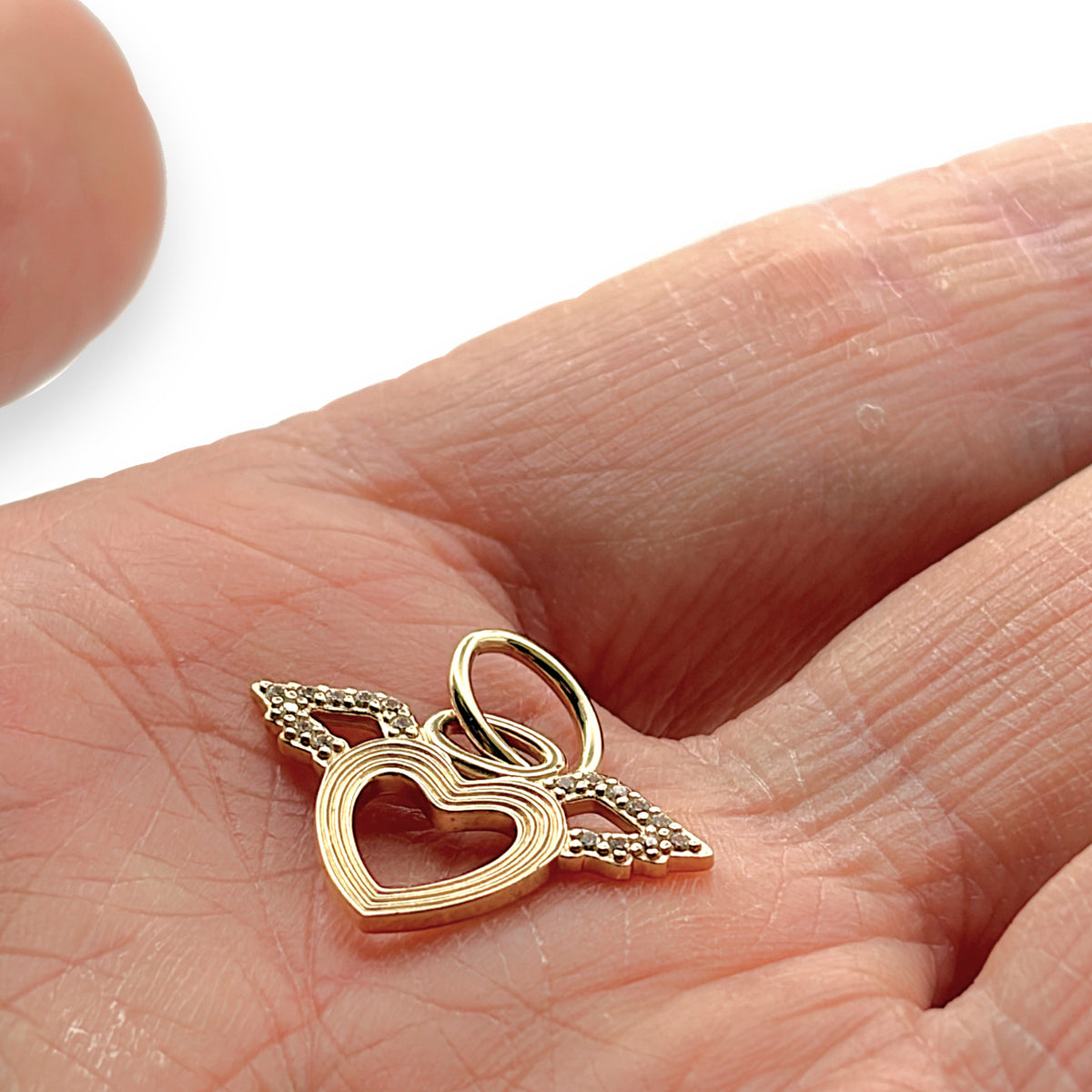 NZGD | 14ct Gold Angel Wings Heart Pendant 12.8mm