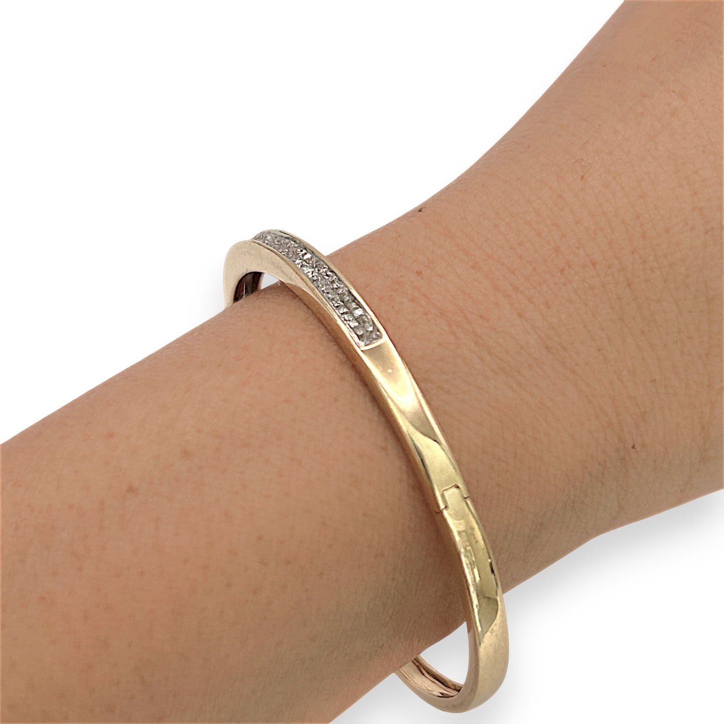 NZGD | 14ct Gold Golden Whisper Diamond Bangle Valuation $6,600