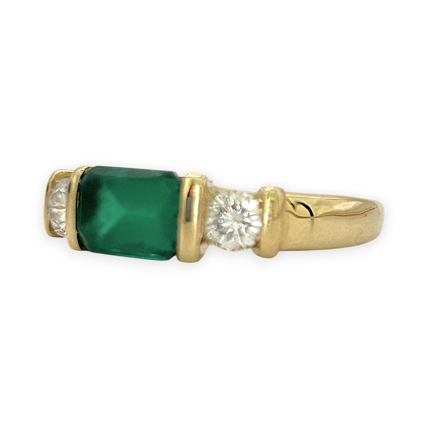 NZGD| 18ct Gold Ring Emerald Crown Trilogy Valuation $4,000