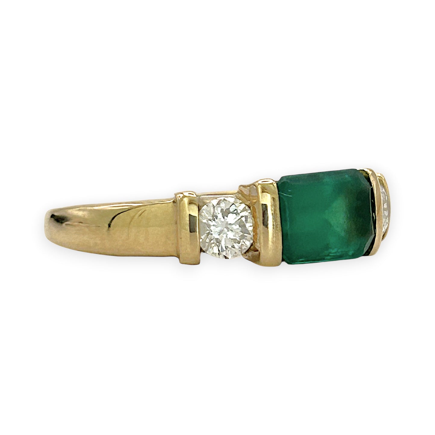 NZGD| 18ct Gold Ring Emerald Crown Trilogy Valuation $4,000
