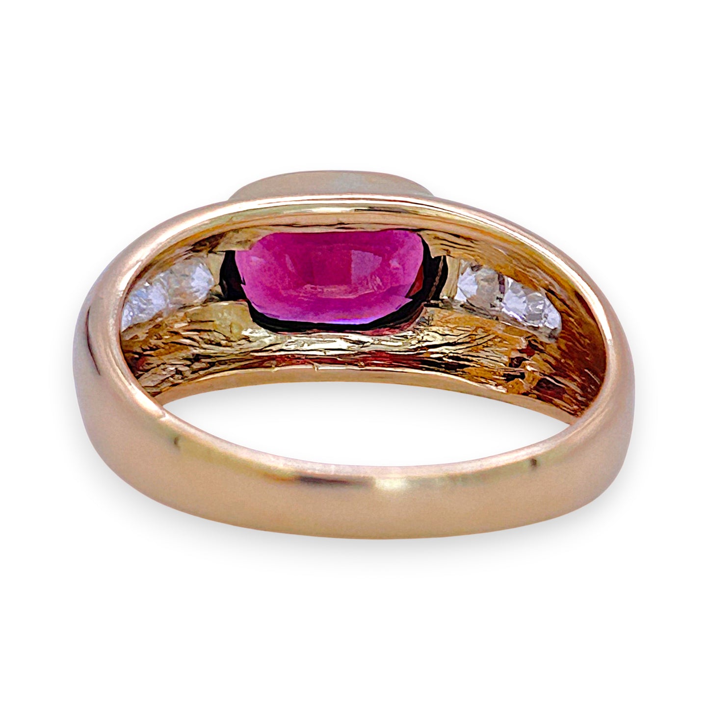 NZGD | 18ct Gold Ring - Garnet Sovereign Statement Valuation $8,000