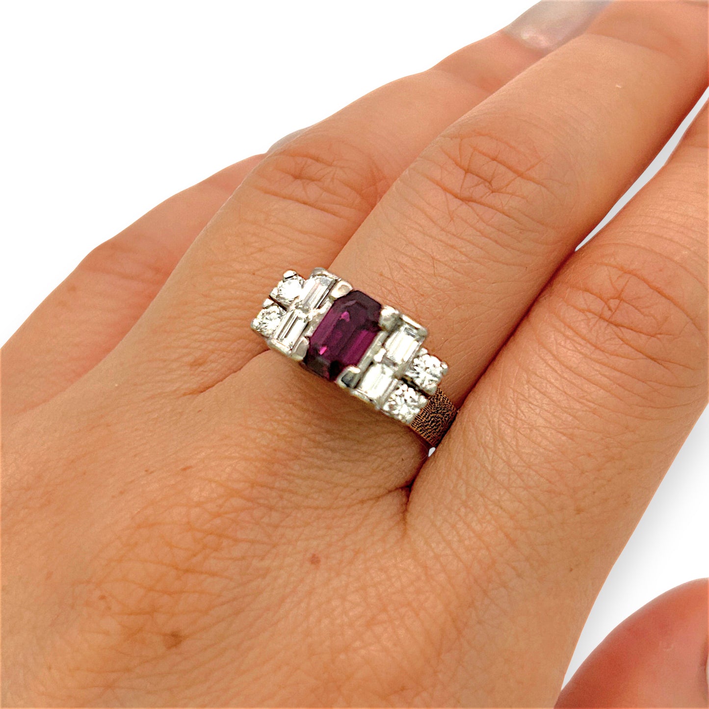 NZGD| 18ct Gold Imperial Ruby Radiance Ring Valuation $9,100