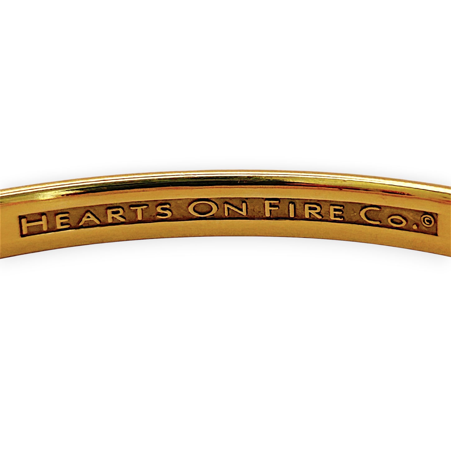 NZGD | 18ct Gold Luminous Solid Arc Bangle Valuation $28,500