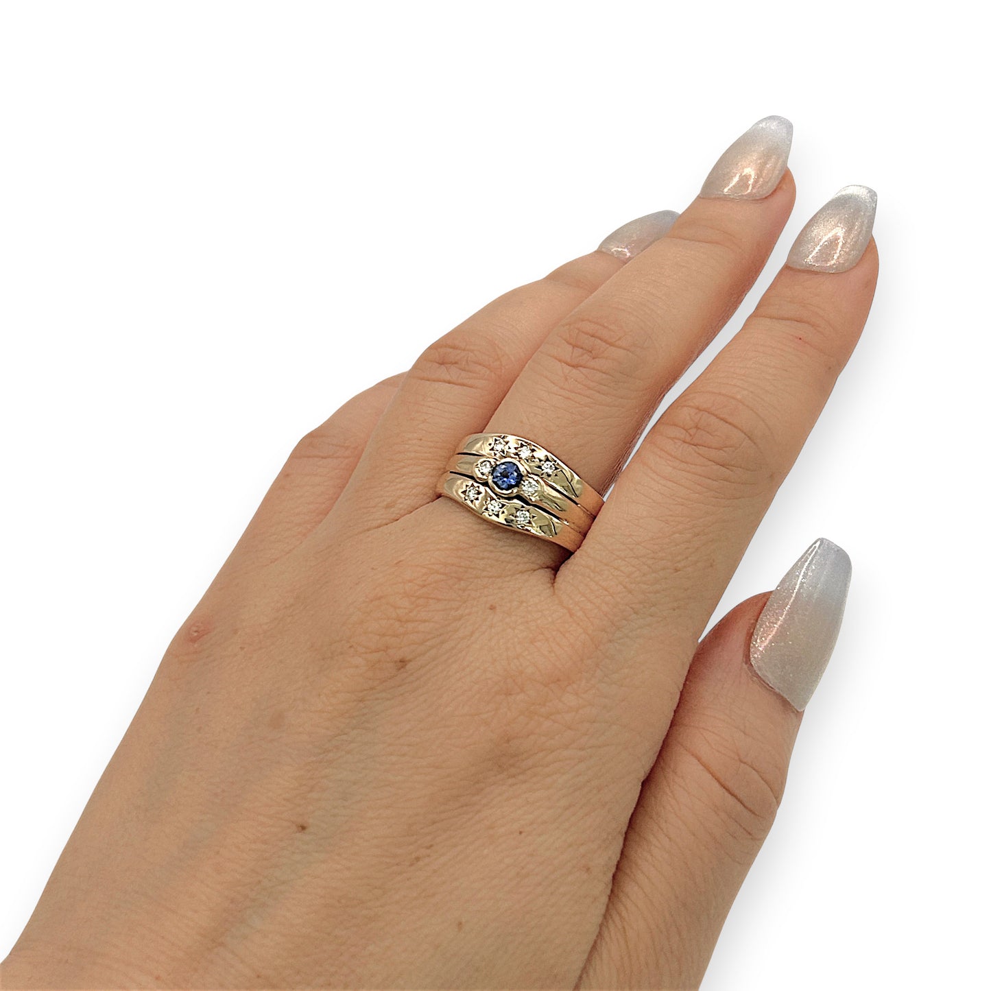 NZGD | 9ct Gold Celestia Sapphire Trio Ring Valuation $4,450