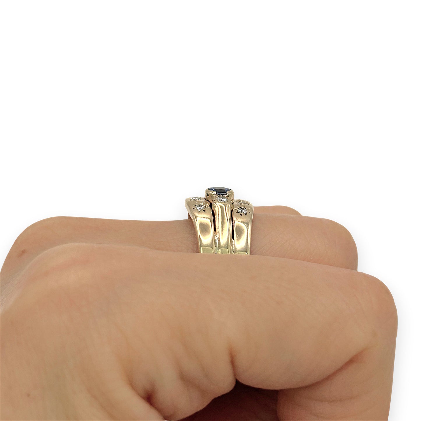 NZGD | 9ct Gold Celestia Sapphire Trio Ring Valuation $4,450