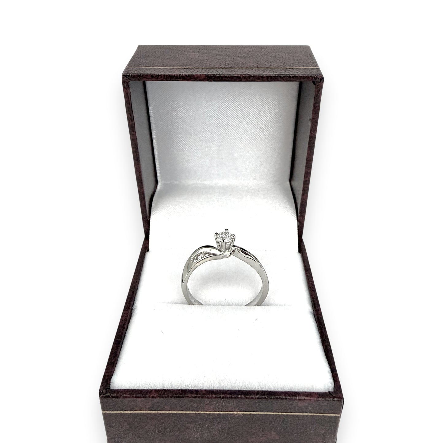 NZGD| 9ct White Gold MICHAEL HILL Starlight Solitaire Ring Size M 1/2