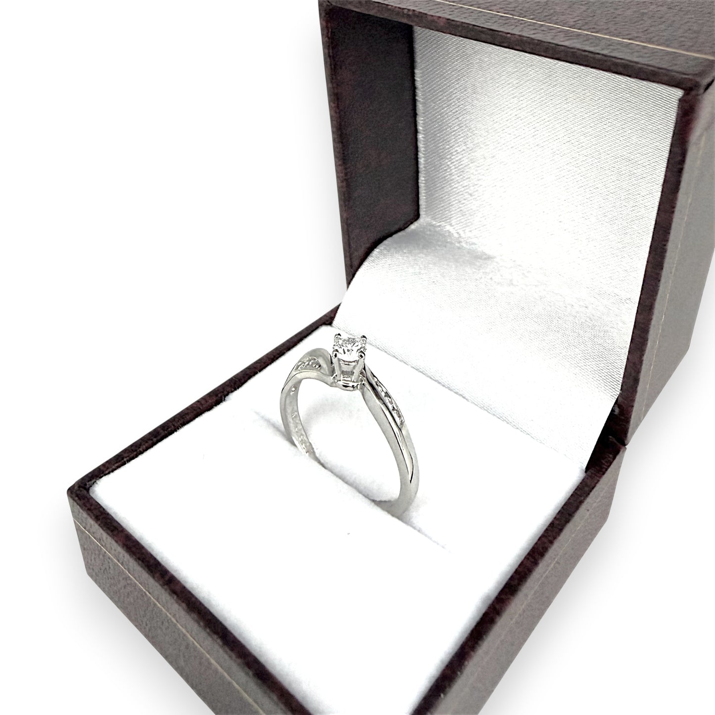 NZGD| 9ct White Gold MICHAEL HILL Starlight Solitaire Ring Size M 1/2