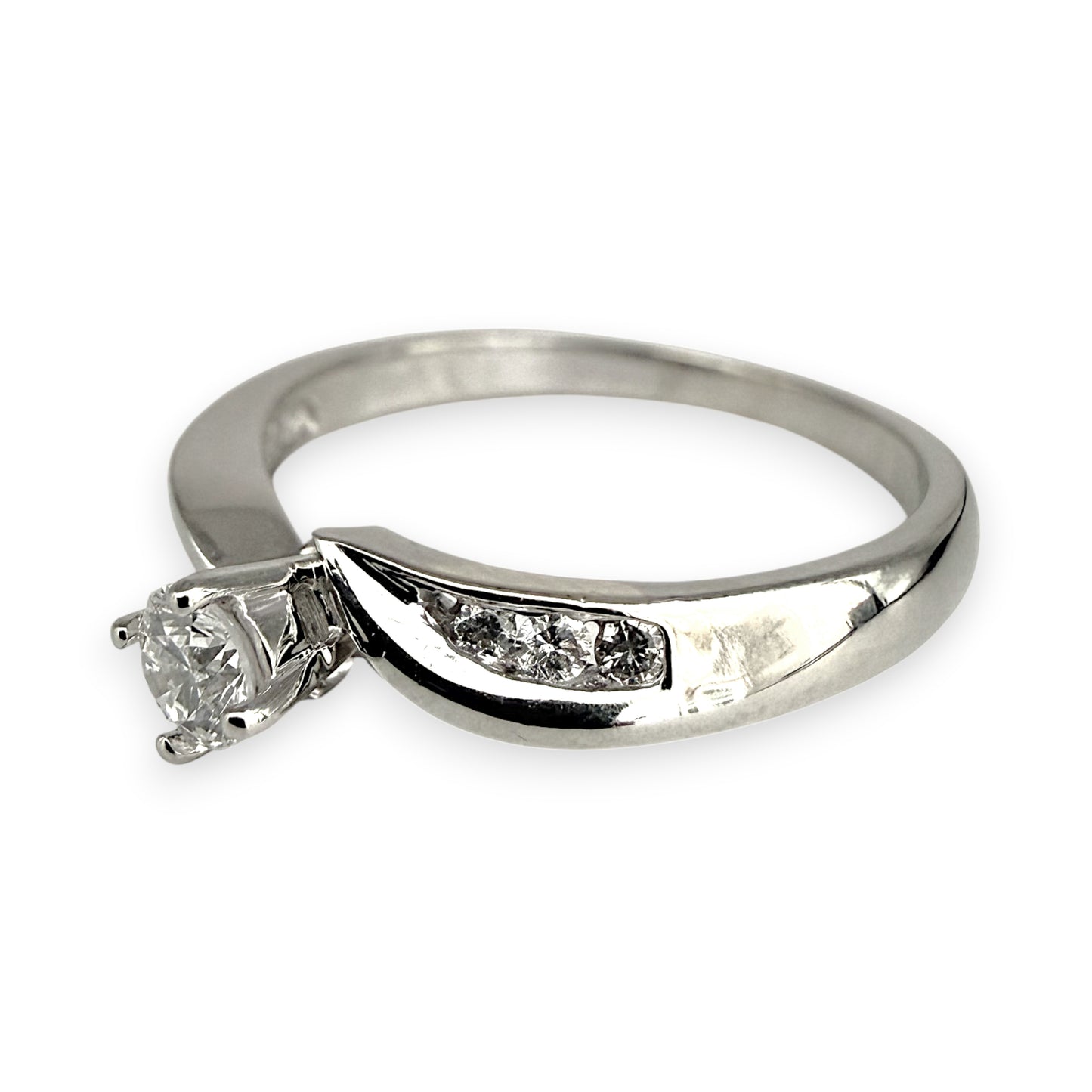 NZGD| 9ct White Gold MICHAEL HILL Starlight Solitaire Ring Size M 1/2