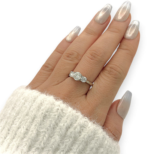 NZGD | 18ct White Gold The Lumière Trine Ring Valuation $12,500