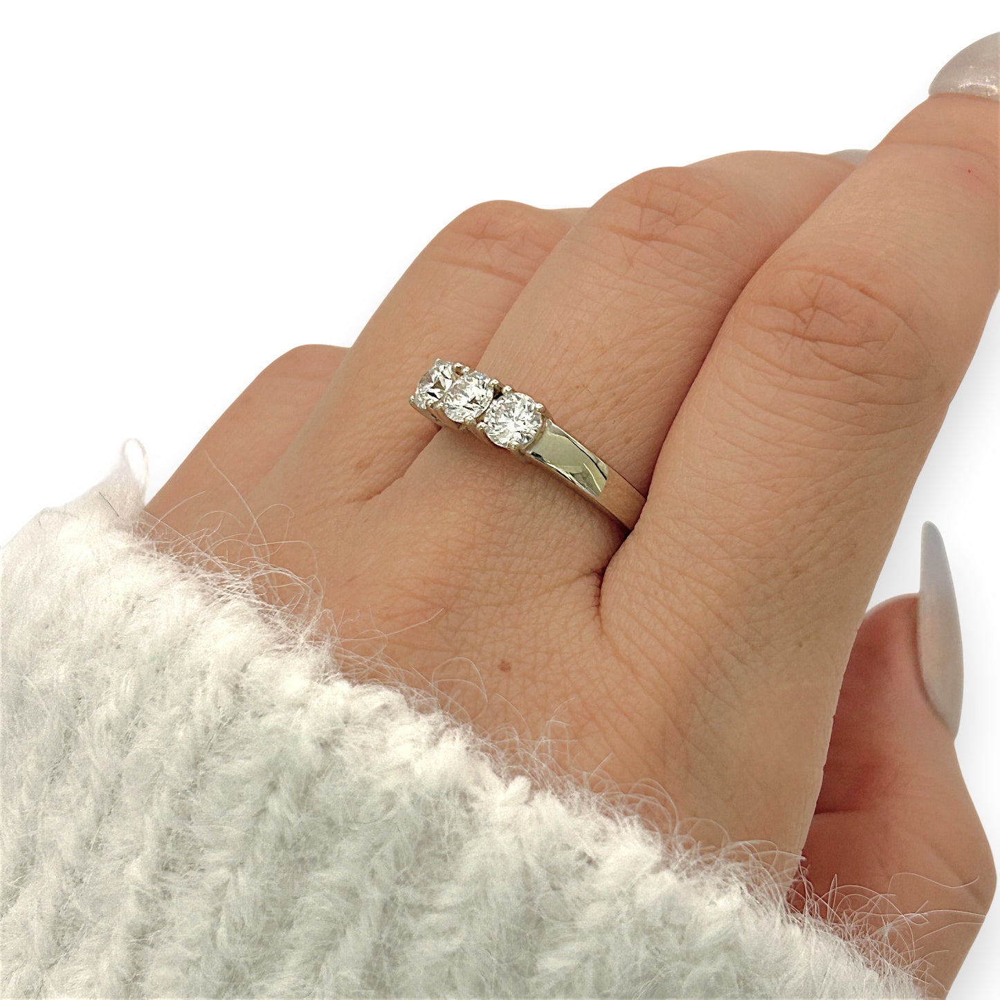 NZGD | 18ct White Gold Imperial Éclat Trio Ring Valuation $7,600