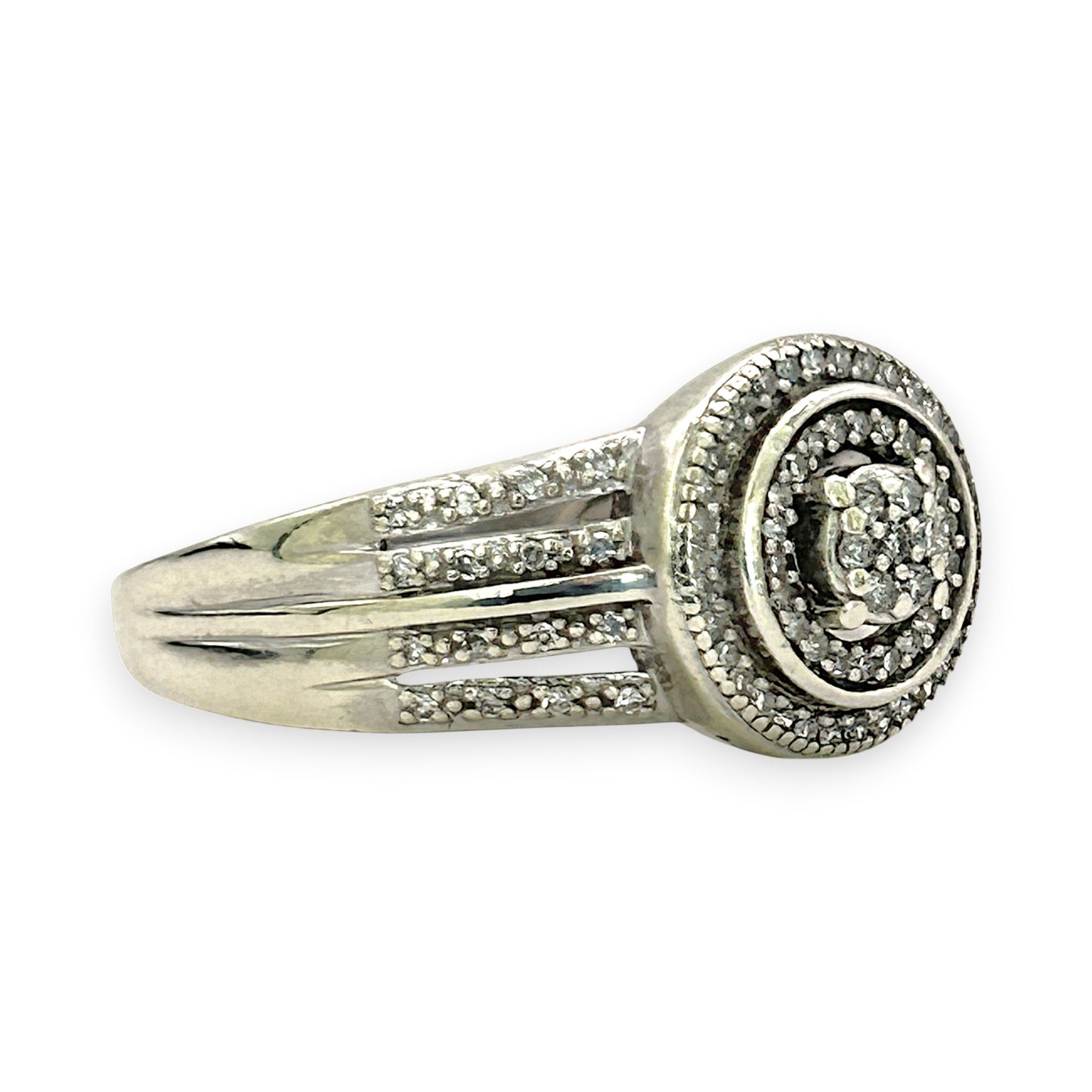 NZGD | 9ct White Gold Lumière Halo Circleing Valuation $2,100