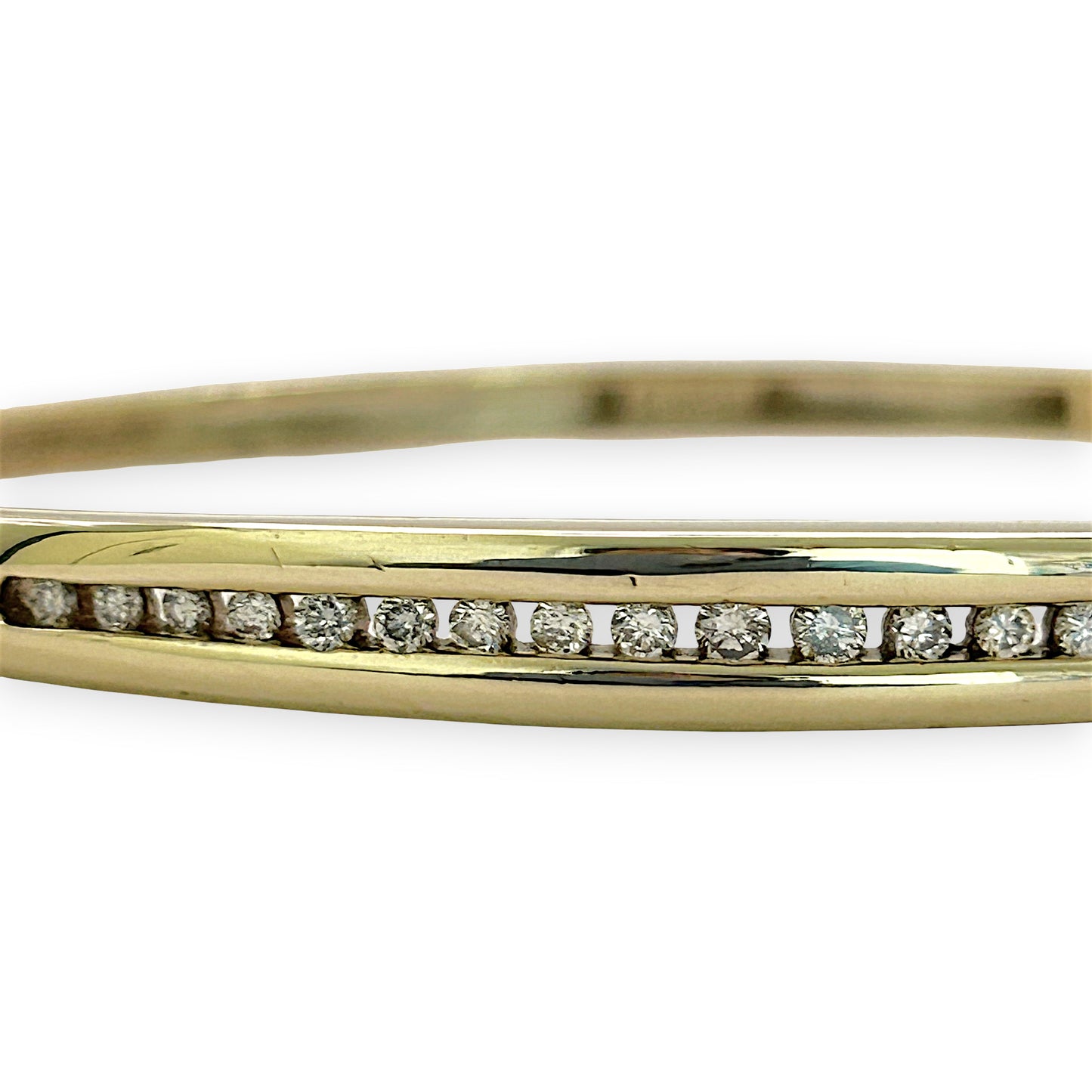 NZGD | 9ct Gold Auric Diamond Oval Bangle Valuation $5,000