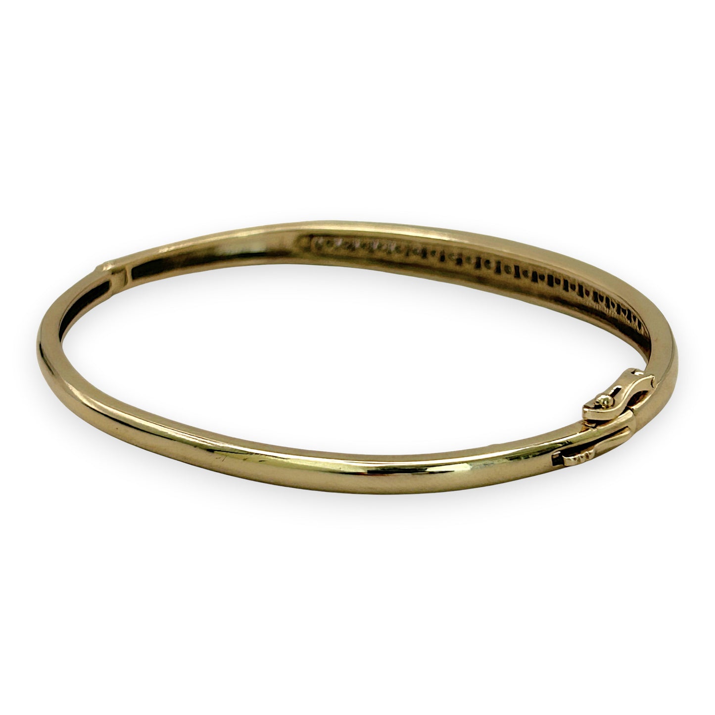 NZGD | 9ct Gold Auric Diamond Oval Bangle Valuation $5,000