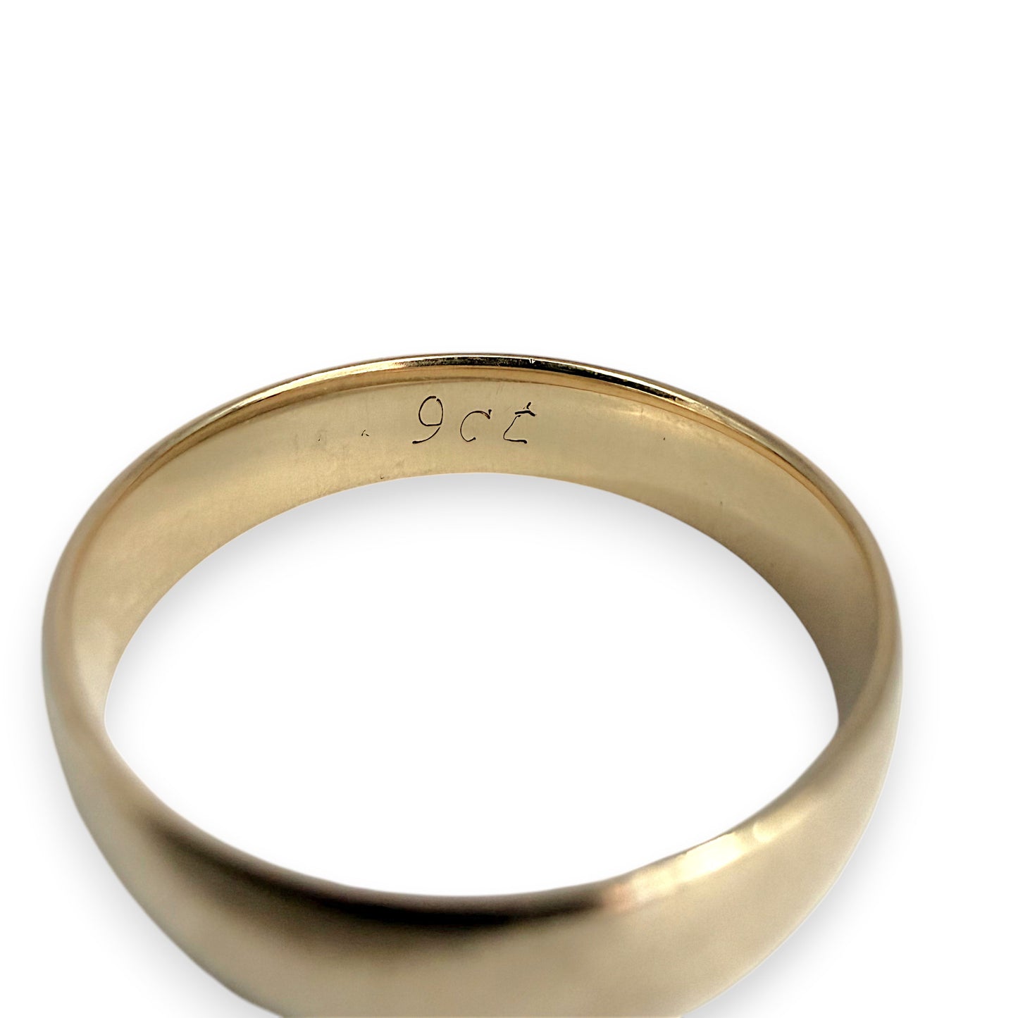 NZGD | 9ct Gold Timeless Minimalist Band Ring Size T 1/2
