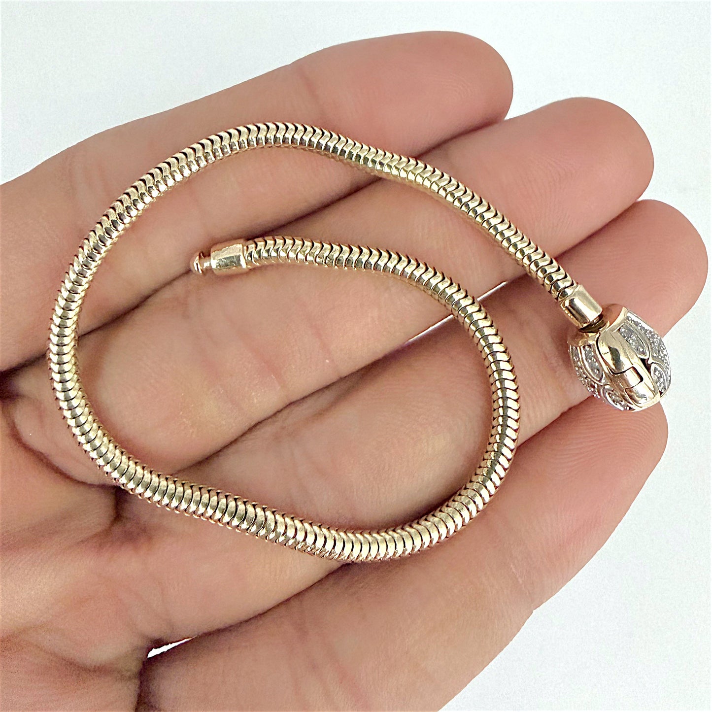 BRAND NEW | 10ct Gold Emma & Roe Bracelet 18.5cm