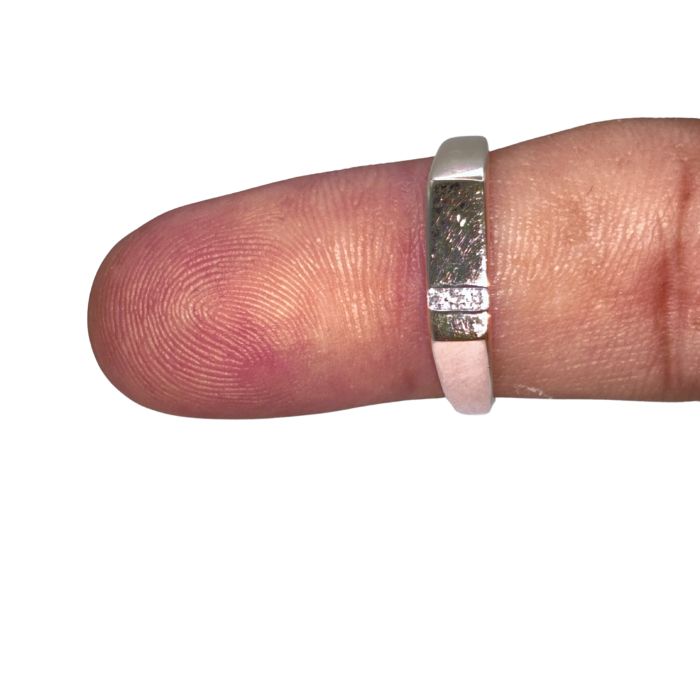 Classic 9ct Gold and Diamond Ring