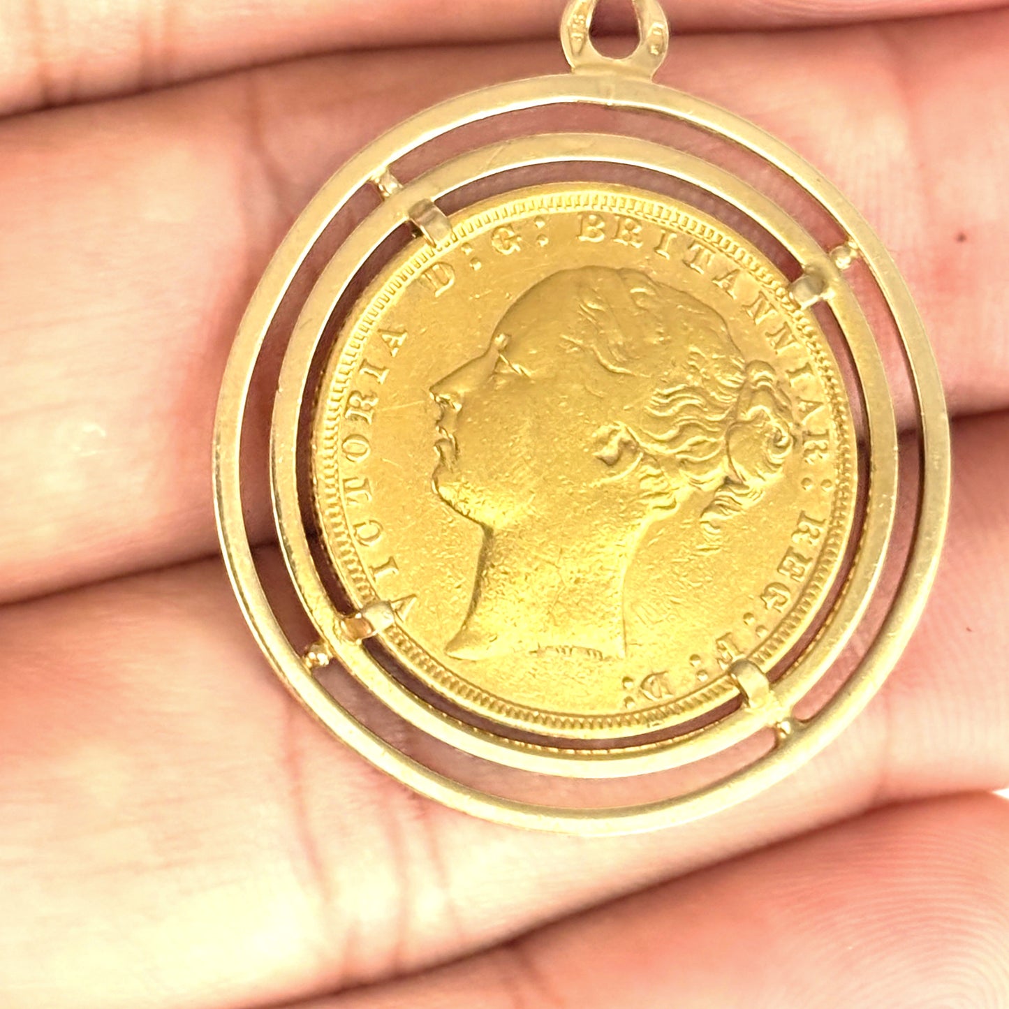 NZGD | Imperial Legacy 22ct Full Sovereign 1872 in 9ct Gold Pendant
