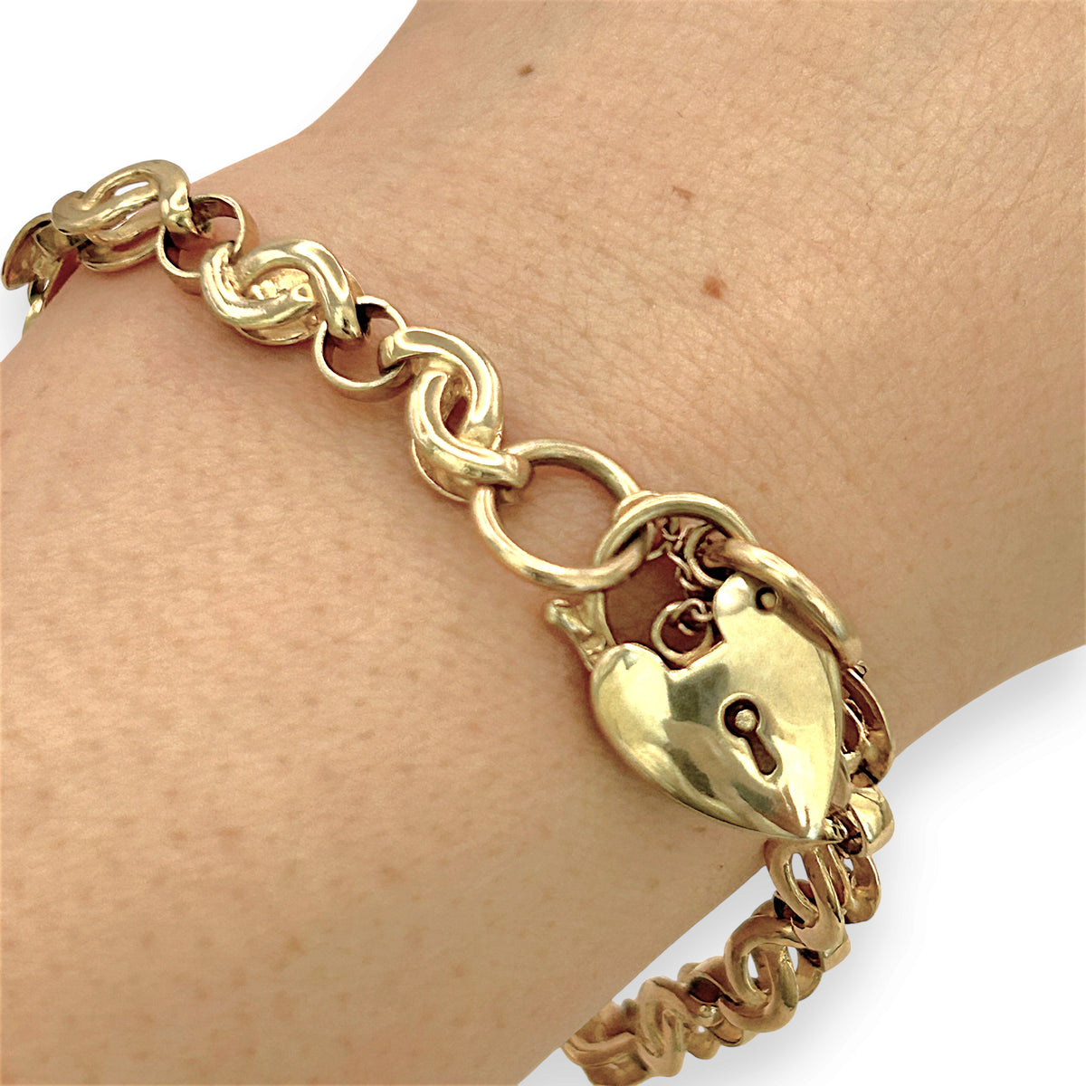 NZGD | 9ct Gold Auric Love‑Link Bracelet Bracelet 18cm