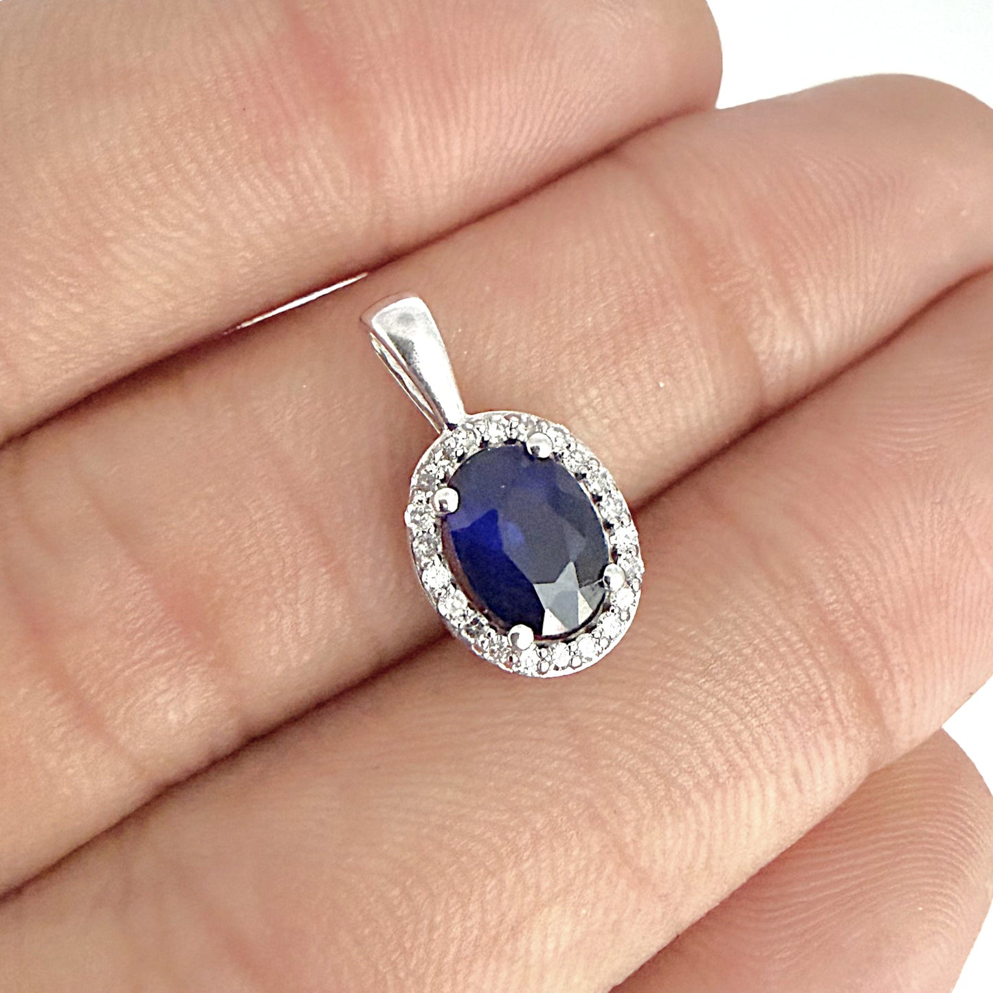 NZGD | 9ct White Gold Evening Grace Sapphire Pendant 16.6mm