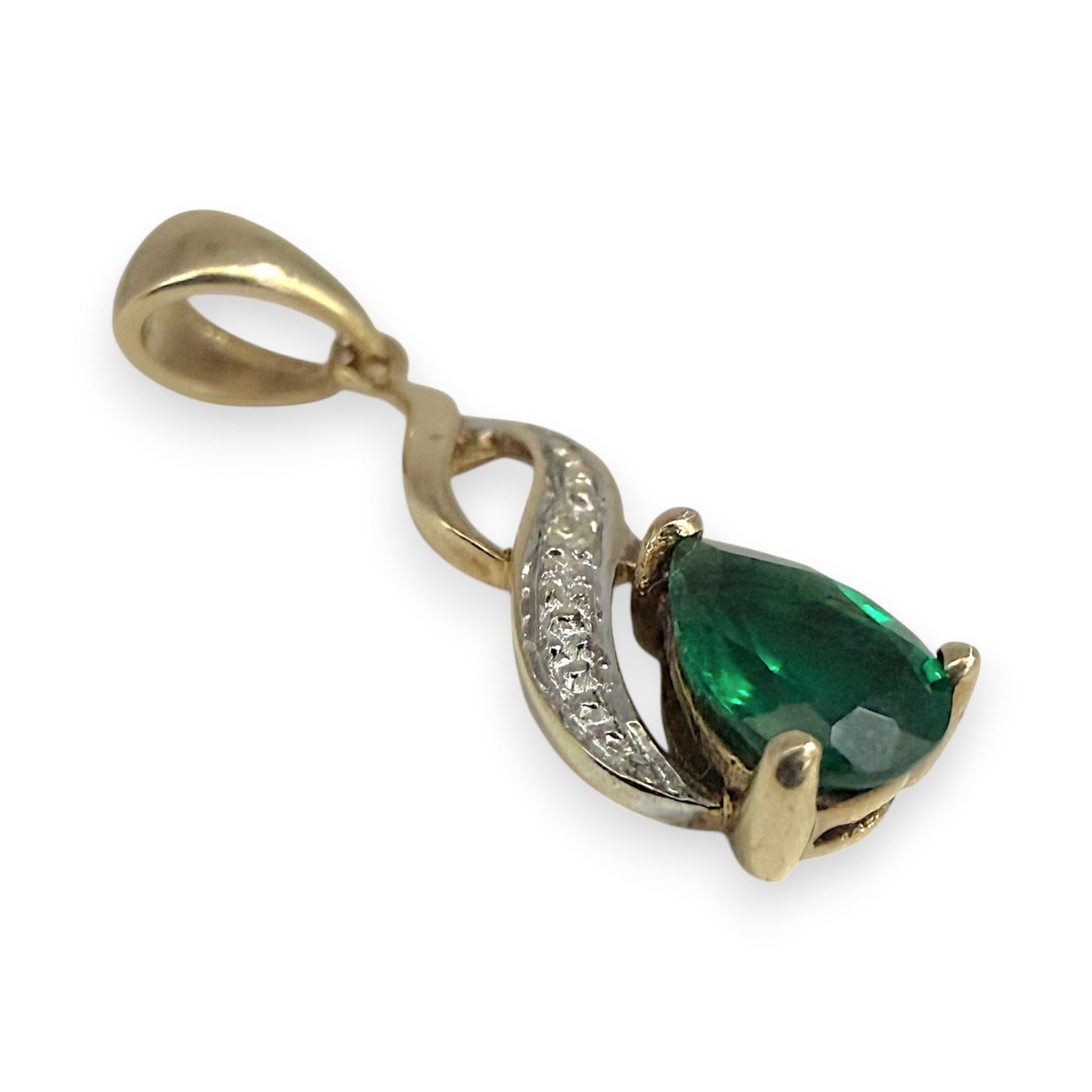 NZGD | 9ct Gold Emerald Whisper Pendant