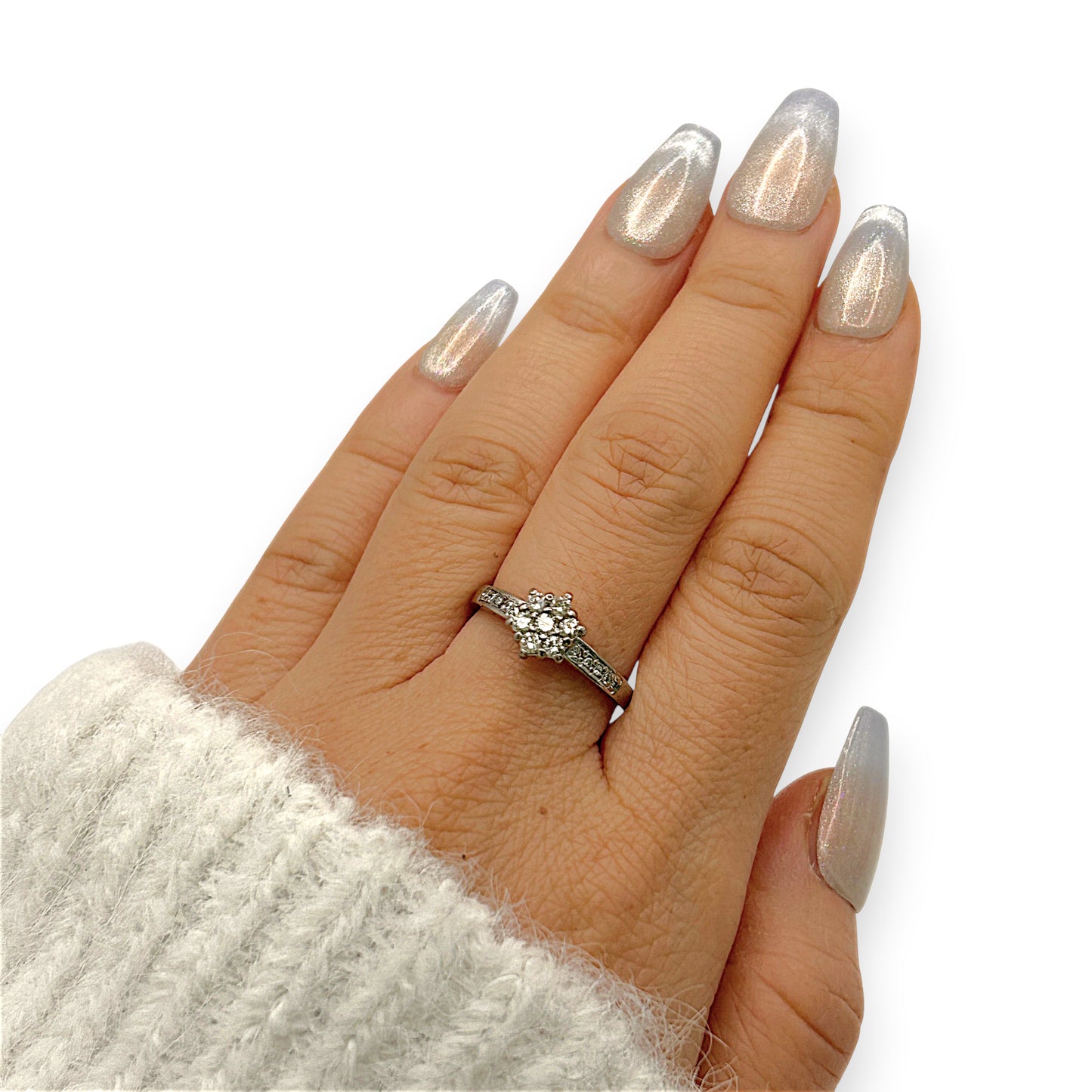 NZGD | 18ct Whtie Gold Whitefire Petal Ring Valuation $3,250