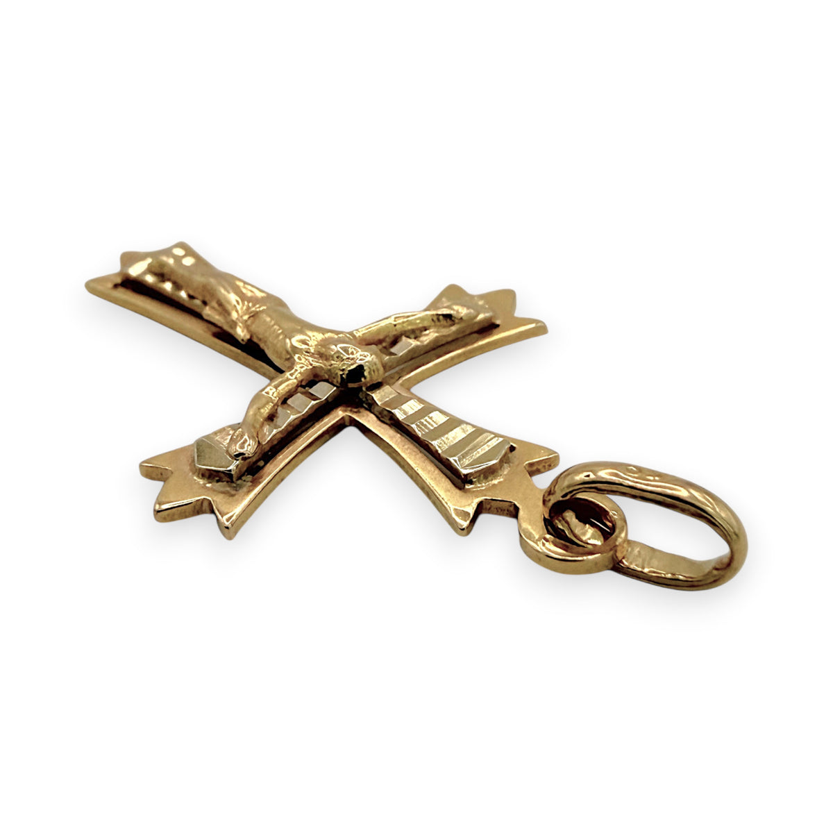 NZGD | 18ct Gold Divine Crucifix Pendant 31.9mm