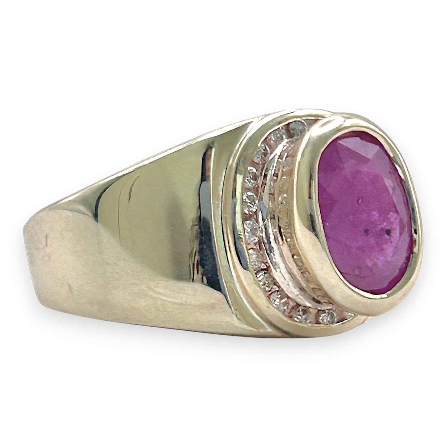 NZGD | 9ct Gold Scarlet Aura Heritage Ring Valuation $2,400