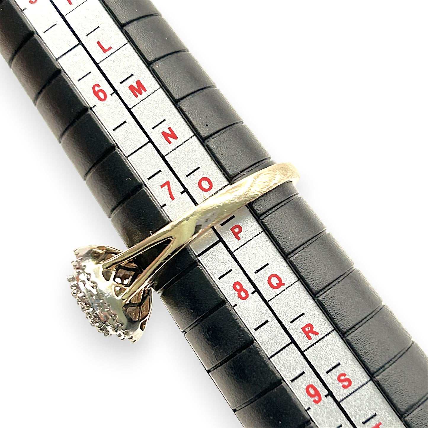 NZGD | 9ct Gold 0.5ct. Halo Classic Cluster Ring Valuation $2,250