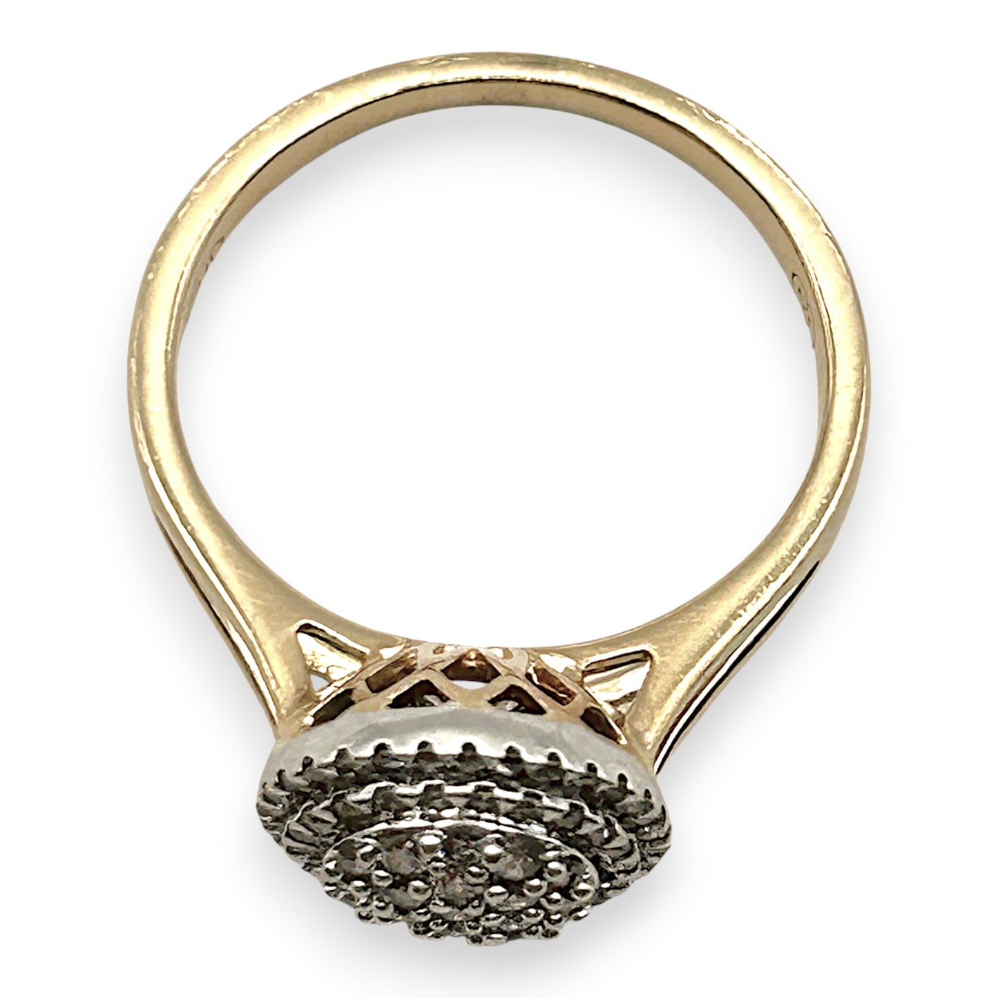 NZGD | 9ct Gold 0.5ct. Halo Classic Cluster Ring Valuation $2,250
