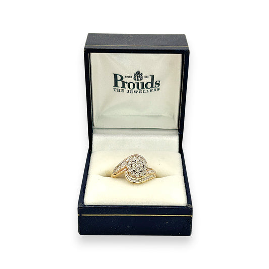 NZGD | 9ct Gold PROUDS Luxe Cluster DiamondRing Valuation $1,575