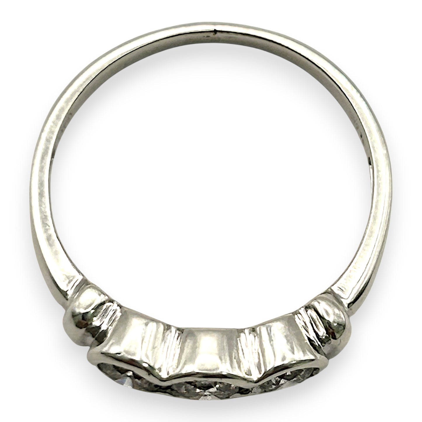 NZGD | 9ct White Gold  Frostline Trilogy Diamond Ring Valuation $2,200