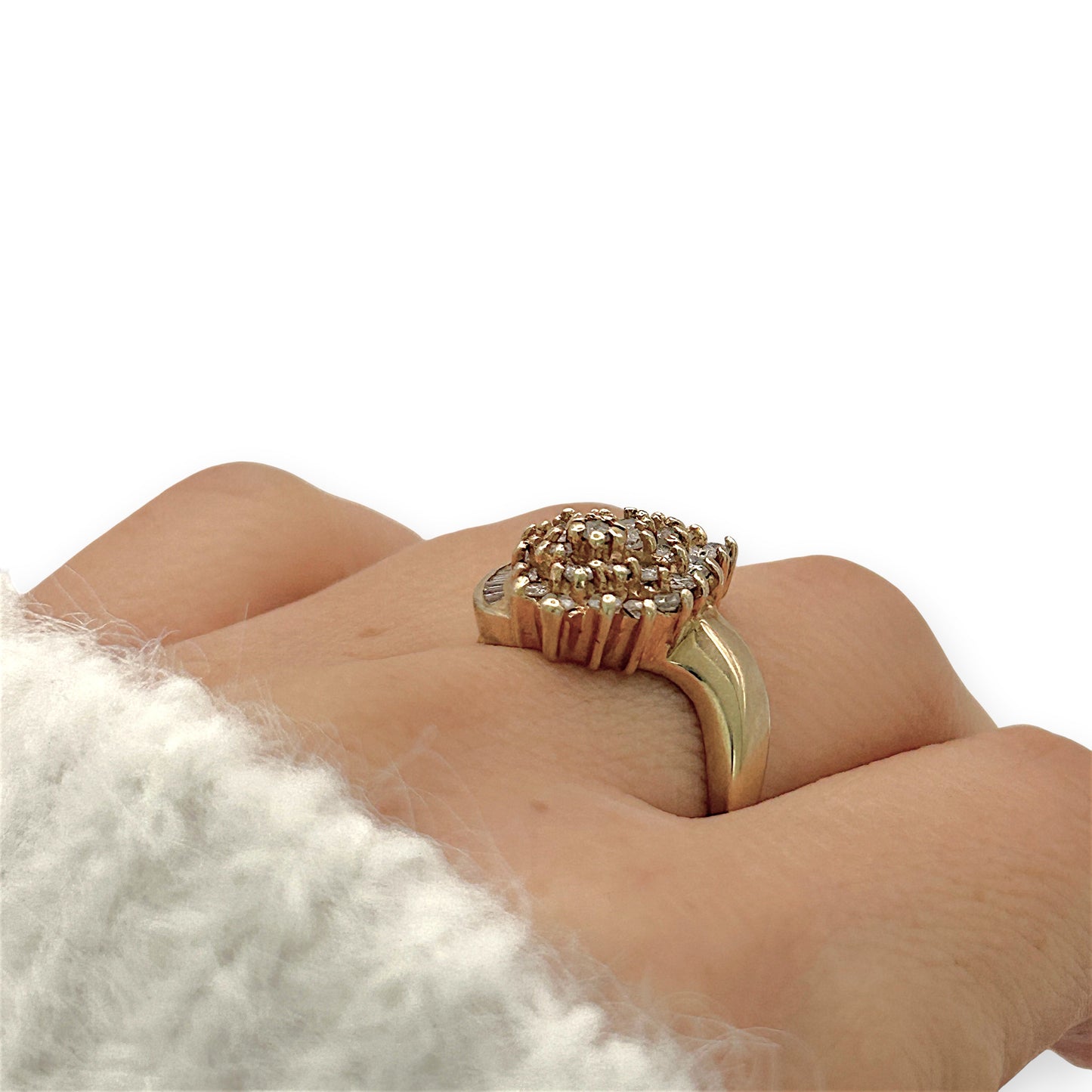 NZGD | 14ct Gold Heartflare Cluster Ring Valuation $4,600