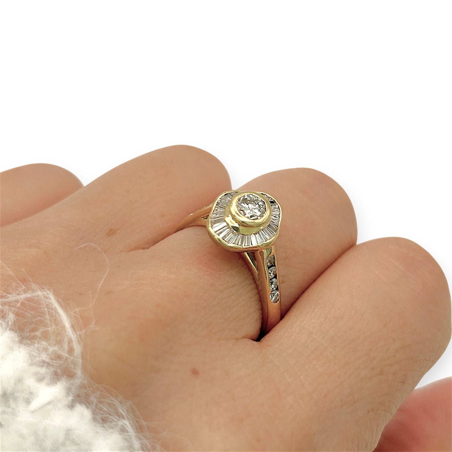 NZGD| 18ct Gold Radiant Crown Ring Valuation $6,850