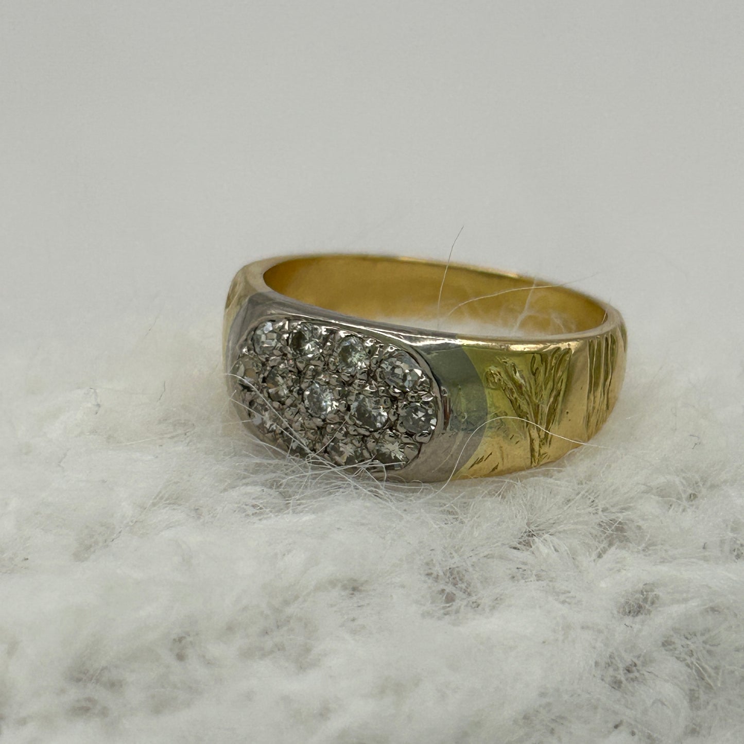 NZGD | 18ct Gold  Artisan Diamond Crown Ring Valuation $7,300