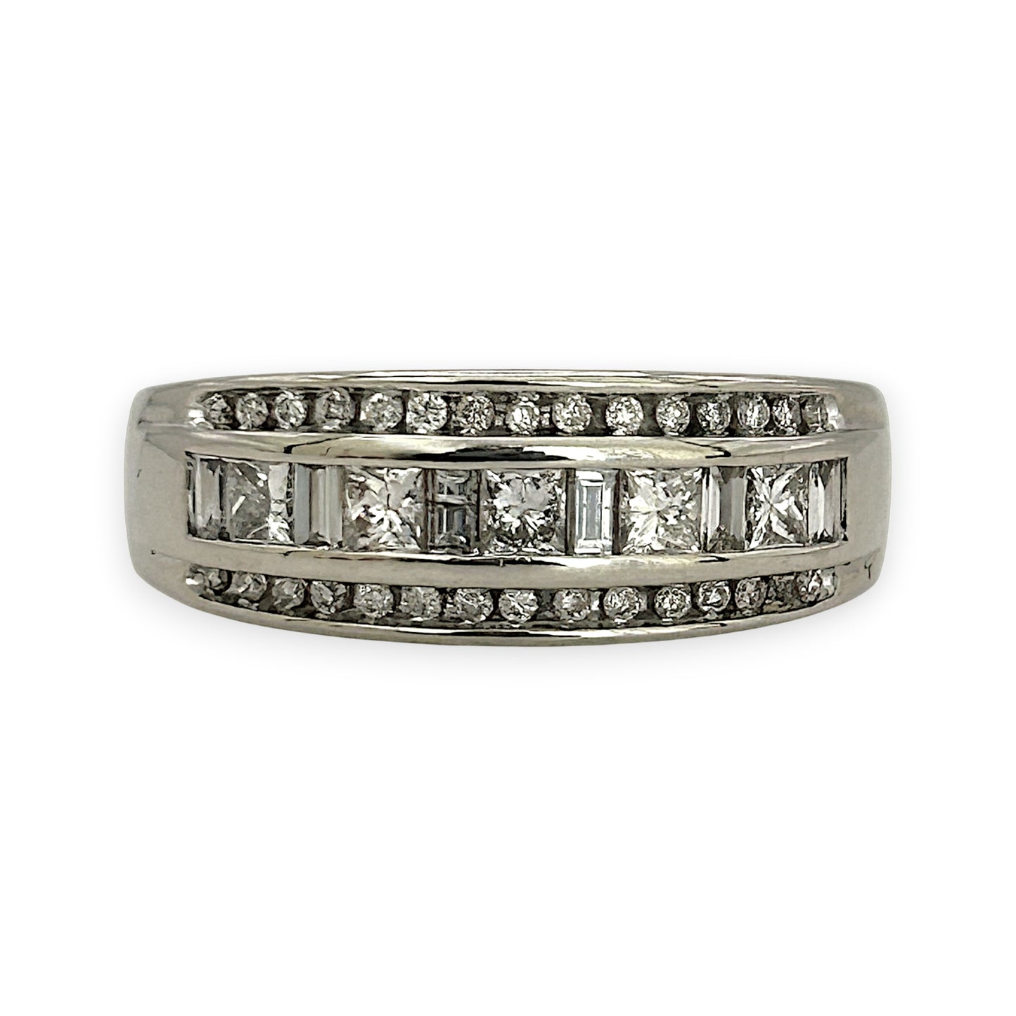 NZGD | 18ct White Gold Lusterline Regal Band Valuation $5,400