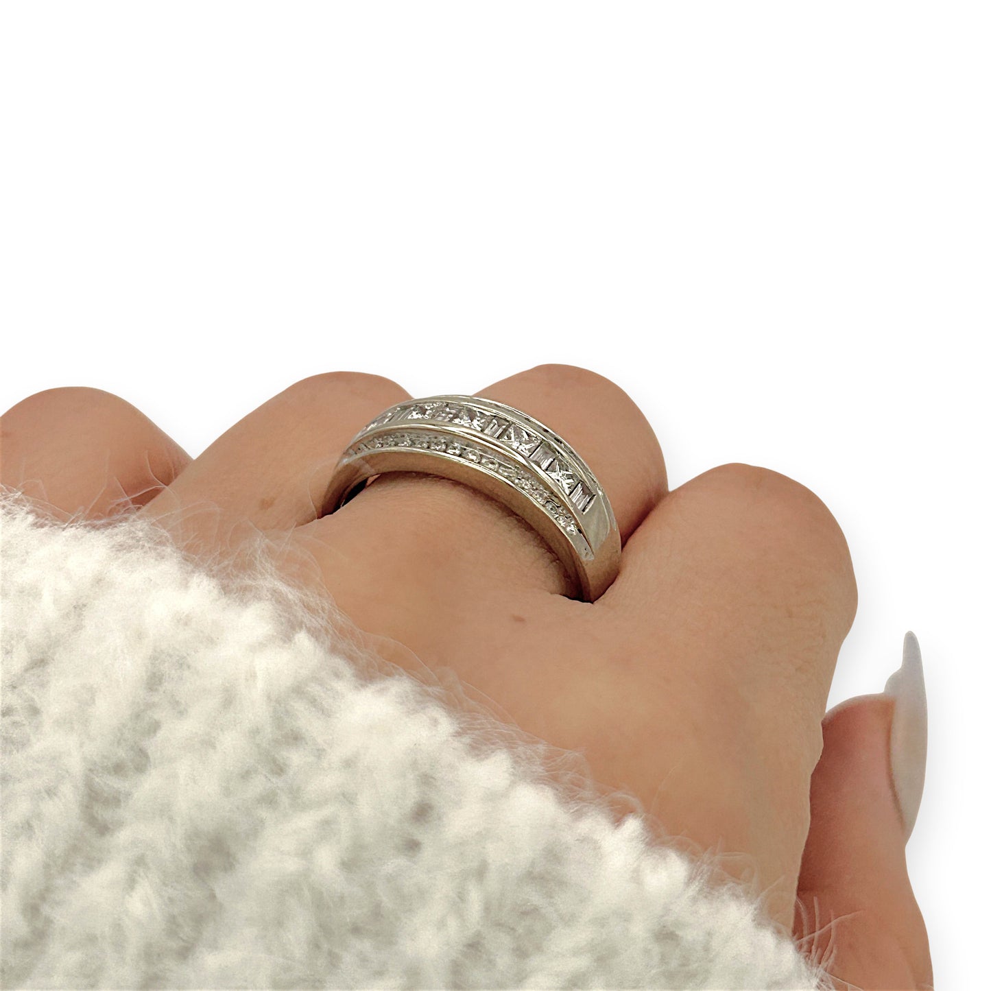 NZGD | 18ct White Gold Lusterline Regal Band Valuation $5,400