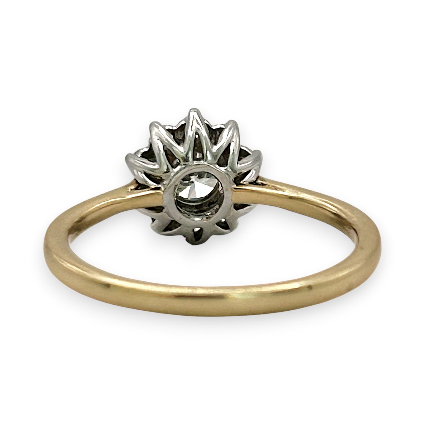 NZGD | 18ct Gold Celestia Bloom Ring Valuation $4,000