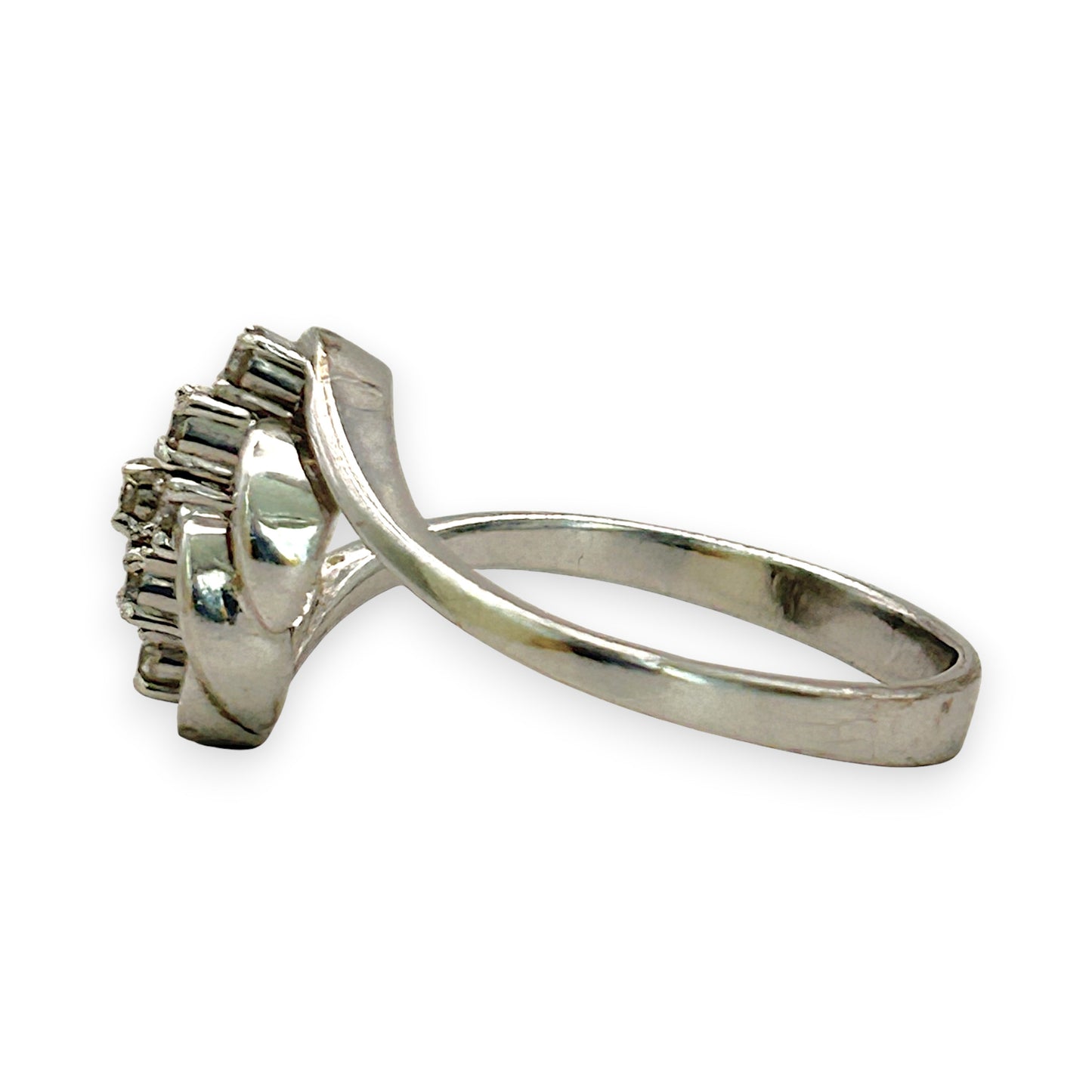 NZGD| 18ct White Gold Whitefire Elegance Ring Valuation $3,400