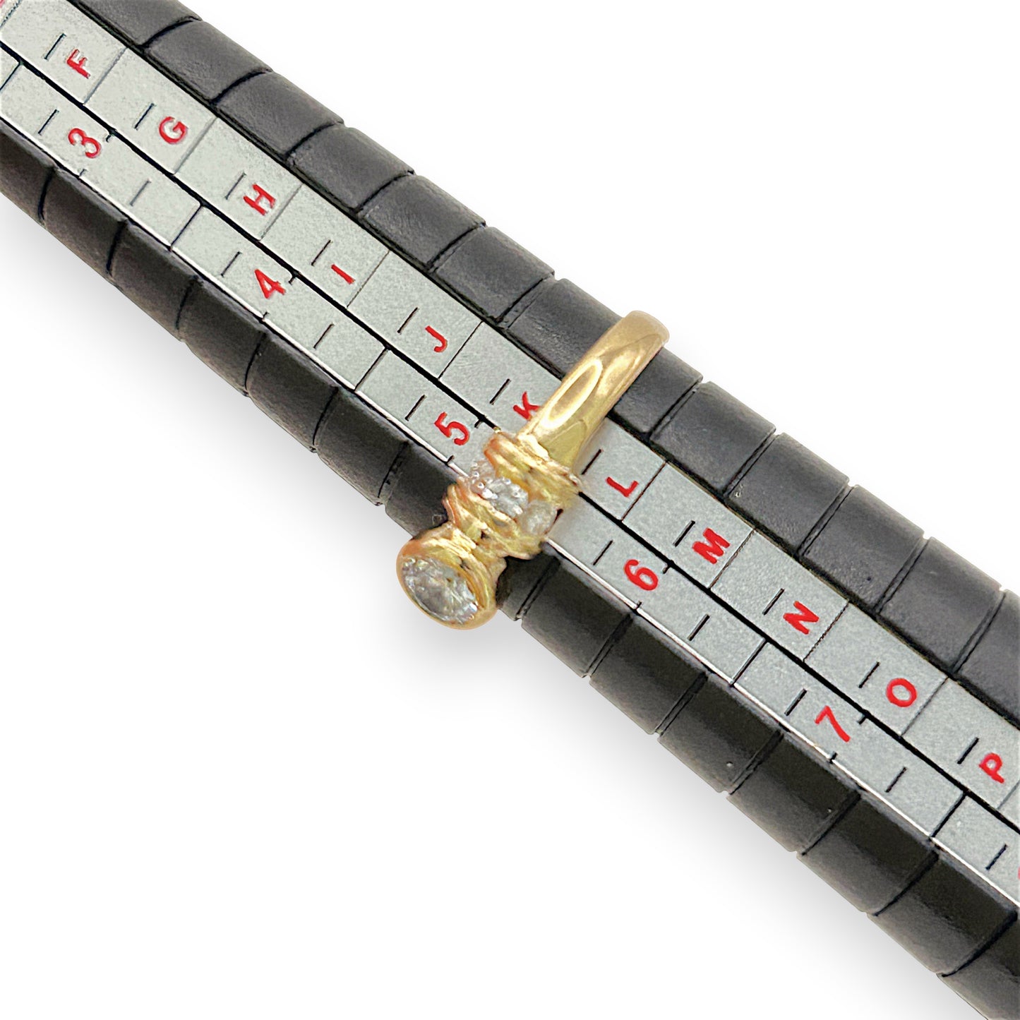 NZGD | 18ct Gold Signature Bezel Diamond Ring Valuation $3,750