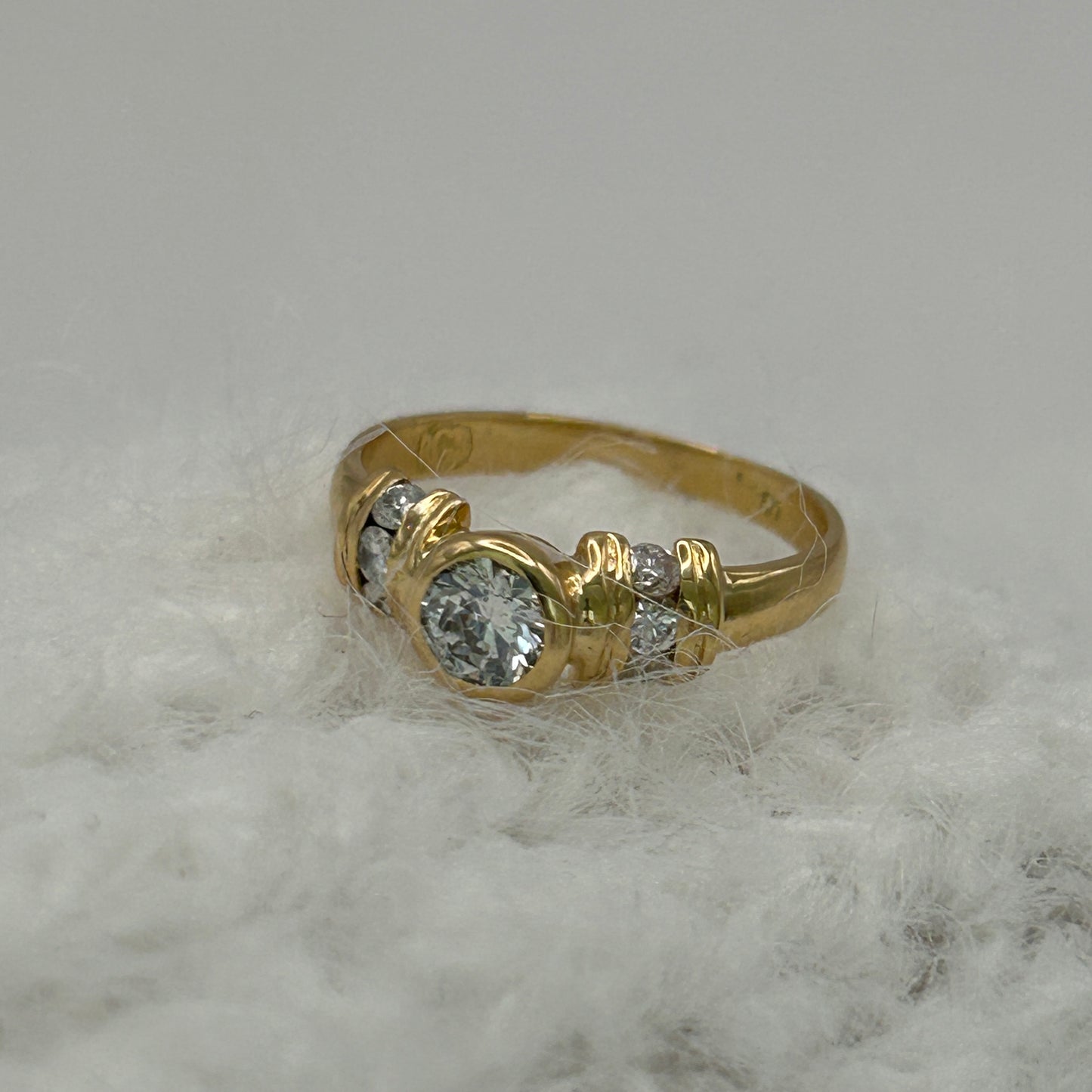 NZGD | 18ct Gold Signature Bezel Diamond Ring Valuation $3,750