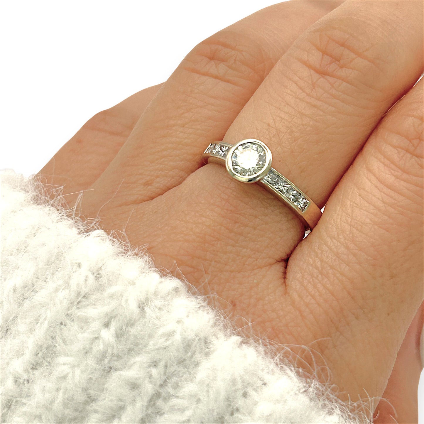 NZGD | 18ct Gold Starlit Horizon Ring Valuation $5,500