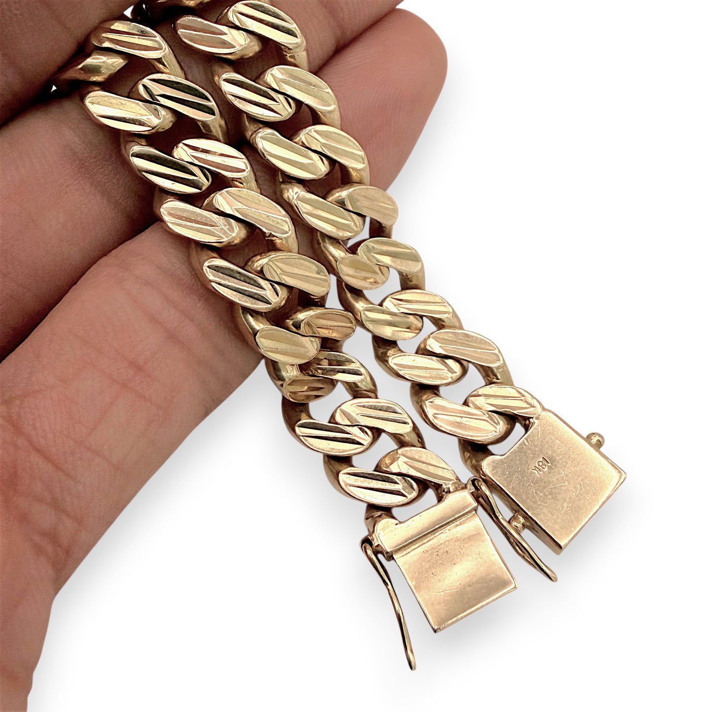 NZGD | 18ct Gold Dual Glow Sovereign Cuban Link Bracelet 18.5cm